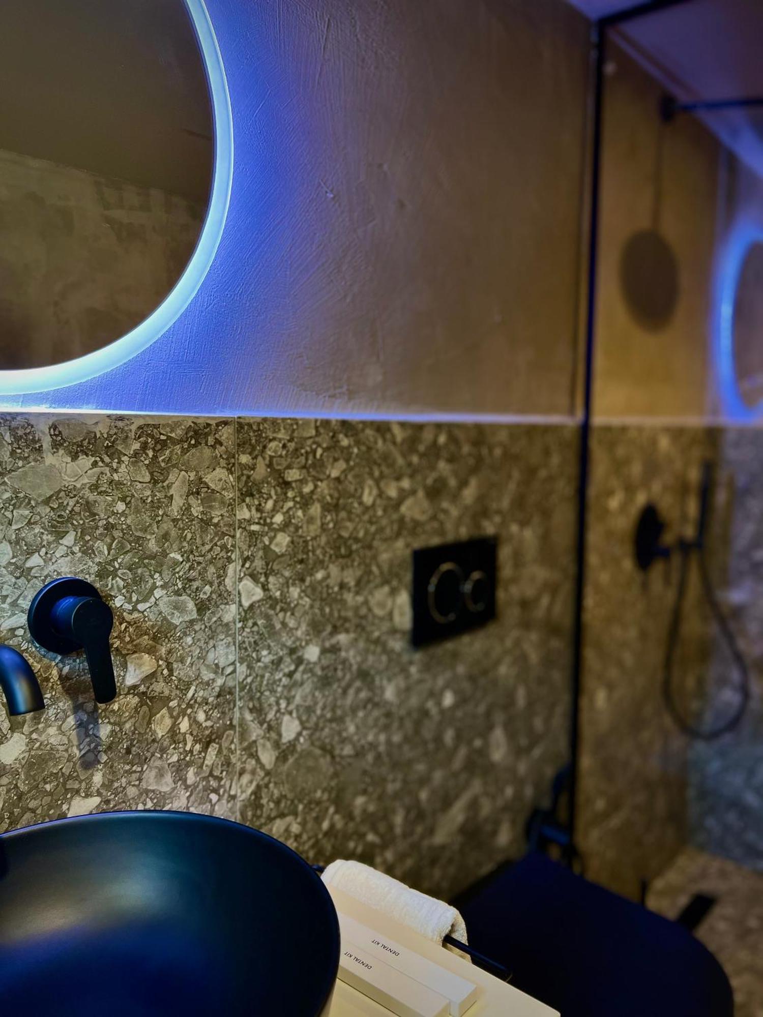 Rex Hotel Boutique 地拉那 外观 照片