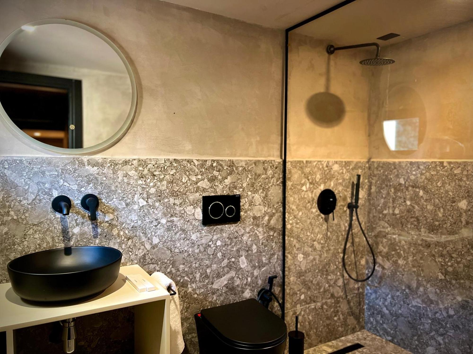 Rex Hotel Boutique 地拉那 外观 照片